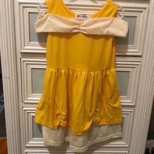 A Belles dress no red flower 🌹 for dress